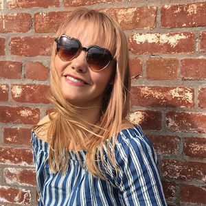 Meet your Posher, Elizabeth